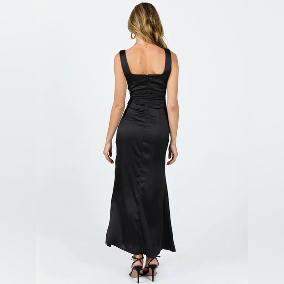 Princess Polly satin side slit maxi dress nwot - Picture 4 of 5